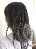 グレージュメッシュ