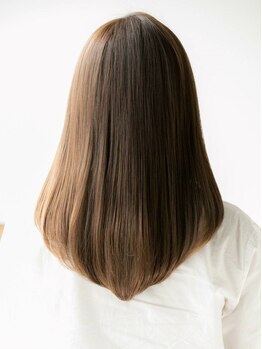 リヴィエラ 西日暮里店(Riviera)の写真/《毛髪科学の検定も合格》ヘアケアマイスターの資格を持つスタッフが髪のお悩みも親身に相談、解決します！