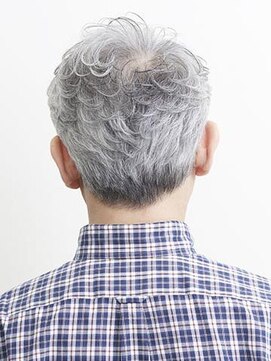 エヌドットバーバー ギンザ(N.BARBER GINZA) 髪の悩みを解消するエアリーなシルエット。　【銀座】<理容室>
