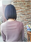 前下がりワンレングスボブ