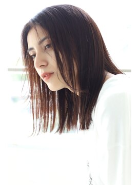 エクリ シセイドウ 麻布十番店(equri×SHISEIDO) 抜け感ニュアンスがお洒落なストレートスタイル