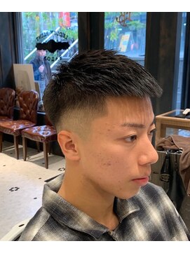 ルドローブラントオオサカ(LUDLOW BLUNT Osaka) 【LUDLOW BLUNT】ナチュラルクロップフェードカット