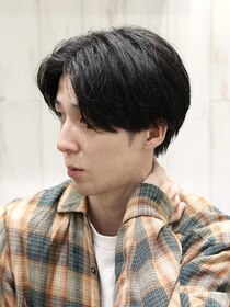 ヨシザワインク プレミアム 横浜 桜木町店(YOSHIZAWA Inc. PREMIUM) 黒髪メンズソフトツーブロックセンターパート
