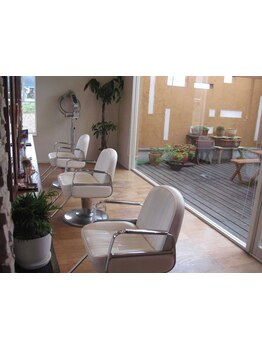 ぜひヘッドスパもご一緒にご体感ください♪