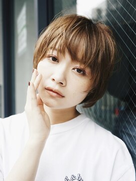 エリマ 横浜西口(elima) 横浜西口レイヤーボブショコラベージュ丸みショートボブ前髪あり