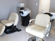 ミリミリ(milimili)の雰囲気（半個室のため芯からリラックスできる空間をご提供いたします！）