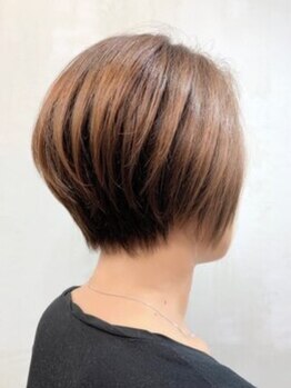 ヘアーソート(HAIR SORT)の写真/白髪が気になり始めた方からグレイヘアまでお任せ！ダメージレス×モチがいい◎似合うカラーをご提案♪