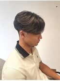 刈り上げセンターパート毛流れニュアンスパーマ