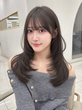 マウル 栄(MAEUL) レイヤー　グレージュ　透明感カラー　小顔カット　顔まわり