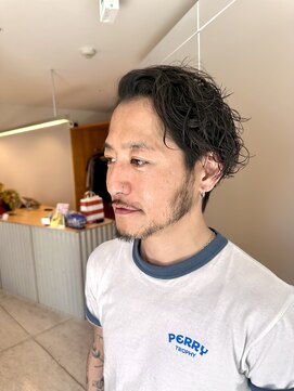 リノア 鵠沼海岸(LINOA) サーフカール／刈り上げセンターパート／リバースセンターパート
