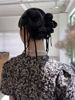 アリソン(Alison)&nbsp;ロングヘアタイトツイン