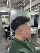 クロムトウキョウ ザ バーバー ネオン 新宿店(CHROM TOKYO the Barber ne/on) フェードカット