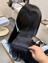 ルーチェ(Lu-che)&nbsp;ネイビーブルー×インナーカラー