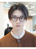ストレートセンターパート/黒髪/メガネにあう髪型/リクルート