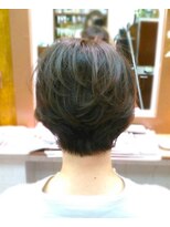 カラフル ヘアー(Colorful hair)&nbsp;ナチュラル　ふんわりショートボブ