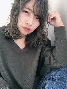 チェルシー 表参道 直毛のミディアムはエアウェーブ　[縮毛矯正効果のある髪質改善]