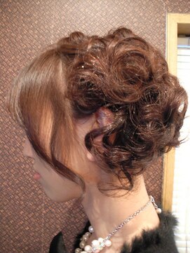 アイス ヘアーメイク(113 hair make) ちょっとしたパーティーにの編み込みスタイル
