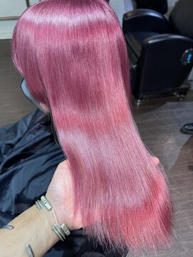 テテ(TETE) ピンクレッド　長堀橋×心斎橋