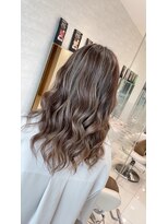 ケンジ 洋光台(KENJE)&nbsp;【ベージュ系白髪ぼかし】