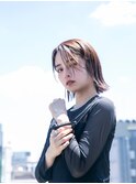 パツっとミディ×外ハネスタイル