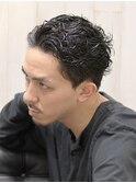 濡れ髪かき上げツイスパメンズバーバービジカジスタイル