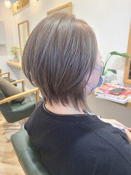 エピック(epic) クールビューティー　大人ショート♪