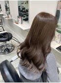 透明感ベージュ