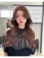 リリー(Lilley)&nbsp;【lilley 稲永麻衣】レイヤーカット+ダブルカラー+韓国ヘア