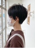 10代20代メンズライク耳だしショートヘルシースタイル【つばき】