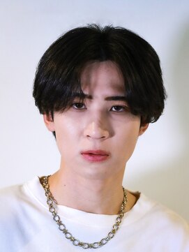 エノア 銀座(ENORE) メンズ縮毛矯正で自然なストレートセンターパート　髪質改善