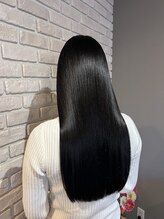 【髪質改善×艶ストレート】うるツヤケアで理想の髪へ