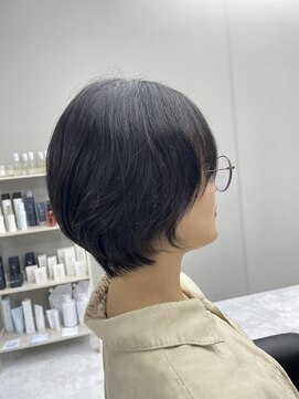 バディ 中野駅前店(BUDDY) 丸みショート 【中野美容室/ショートボブ/顔周りレイヤー】