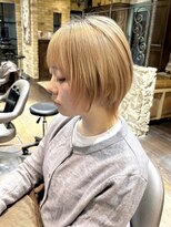 モナン(monan) ウルフショートウルフボブウルフボブハッシュカット顔周りカット