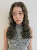 バロンフェム(baLon.fem) 【stylist 本田愛】ミディロング+オリーブカラー