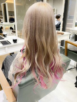 デイズ(days) ミルクティーベージュ×インナーカラーにピンクが可愛い大人気