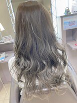 アールモンドヘア新世界 ツヤツヤcolour