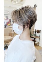 ブルックス&nbsp;『カット＋ハイライトブリーチ』new☆8hs BROOKS 青山／表参道