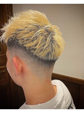 ヒロギンザバーバーショップ 神楽坂店(HIRO GINZA BARBER SHOP) フェードモヒカン