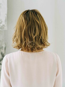 フローラビューティーヘアー(Flora Beauty Hair) ナチュラルレイヤーボブ/20代/30代/40代/50代/岡山/表町