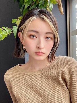 レイラバイアフロート 吉祥寺(Lila by afloat) 前髪なし/イヤリングカラー/切りっぱなしボブ/シルキーベージュ