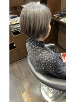 髪の美院 シャルマン ビューティー クリニック(Charmant Beauty Clinic)&nbsp;自然なグレイカラー