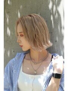 フラミューム 藤沢(flammeum) ミルクティーベージュ×ボブ