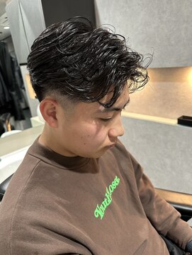 ケーファクトリー(K-FACTORY) フェザーパーマ/フェード