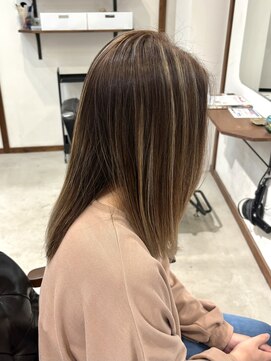 ルイ(ROUIS produced by LUCK 津田沼) ROUIS 津田沼 ハイライト×グレージュ