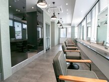 ケアリー 川西能勢口(Carelly)の雰囲気（髪質改善/レイヤーカット/イルミナカラー/ブリーチ/ハイライト）