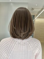パルス ヨコハマ(PULSE yokohama)&nbsp;横浜ミディアムレイヤーハッシュカットボブ伸ばしかけ