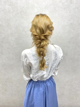 アムドット(Amu.) 編みおろしヘア編み込みヘアアレンジヘアセット三つ編みお呼ばれ