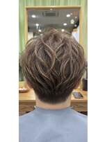 アルファ 深井店(ALPHA)&nbsp;クセ毛を活かした刈り上げショート×ハイライト