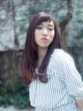 フェティッシュ(fetish) ななめバングで毛先ゆる巻き