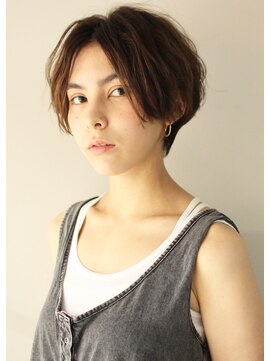 サーカス バイ ビュートリアム 青山(CIRCUS by BEAUTRIUM) 大人のレイヤーショート